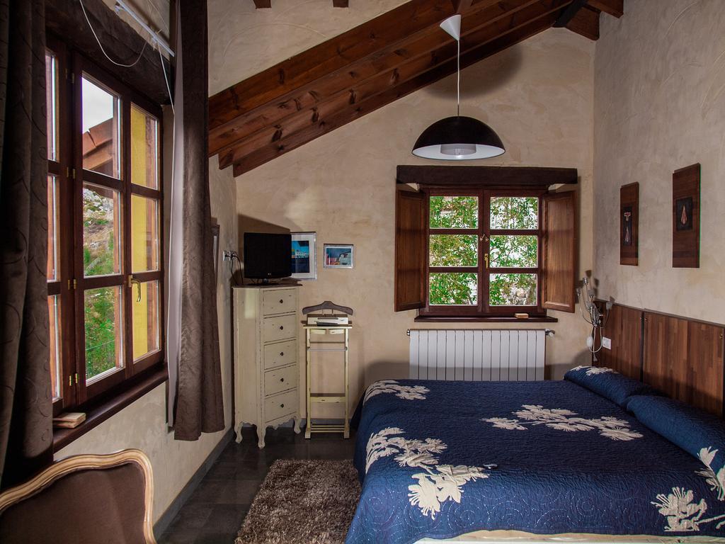 Casa Rural La Cabana Del Valleyu Sotres Bilik gambar