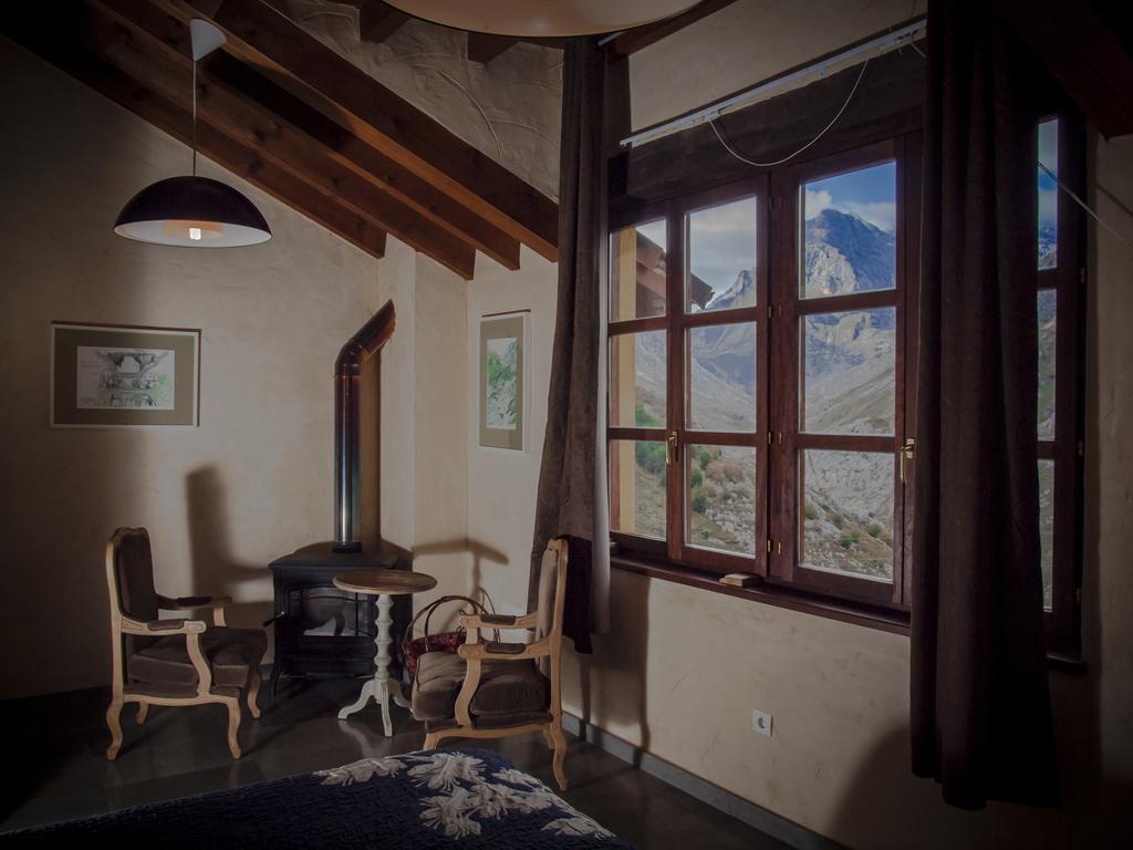 Casa Rural La Cabana Del Valleyu Sotres Bilik gambar